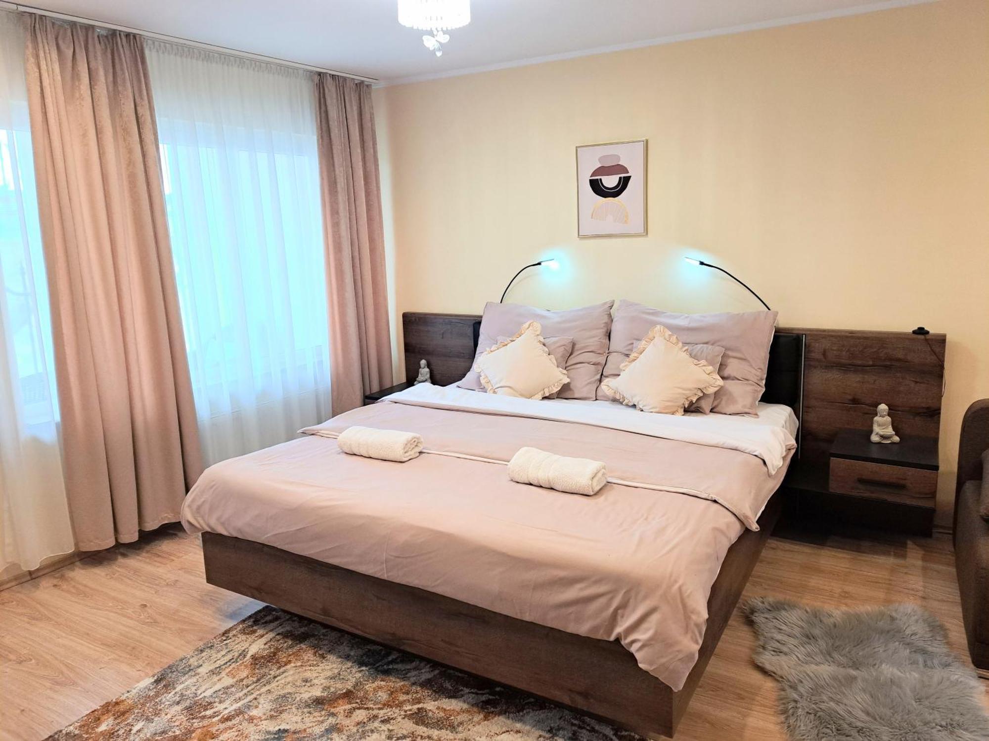 Orient Apartmanhaz เอ็กเกอร์ ภายนอก รูปภาพ