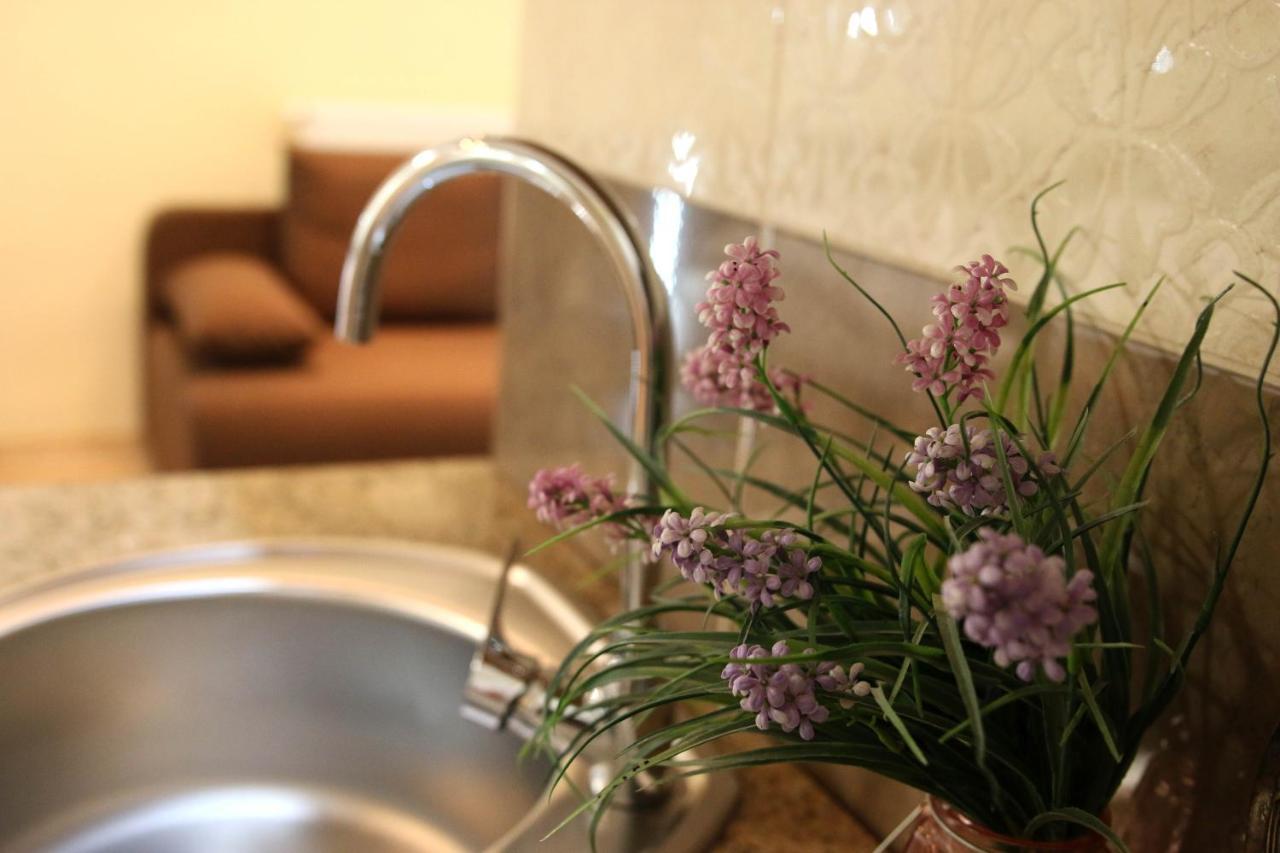 Orient Apartmanhaz เอ็กเกอร์ ภายนอก รูปภาพ